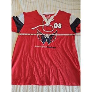 Washington Capitals Hockey Women Red SS Shirt # 08 Size Medium 8/10 Ovechkin